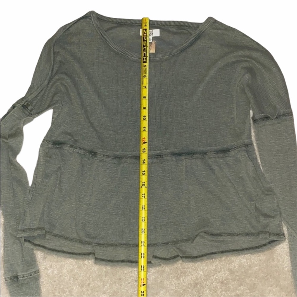 LAST 1 - NEW ribbed long sleeve peplum top - Picture 9 of 9